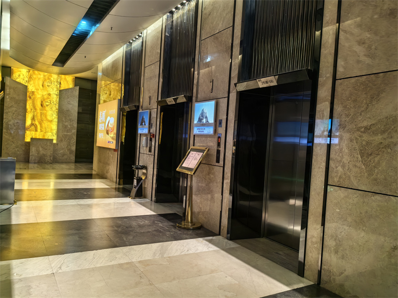 电梯厅